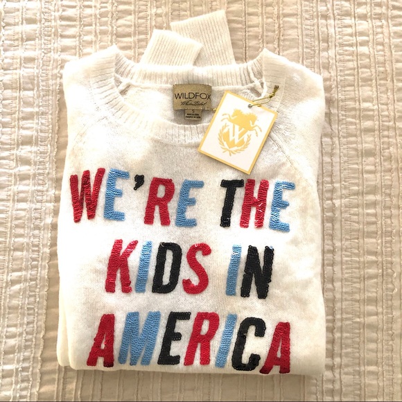 NWT WILDFOX We're the Kids in America Sweater Oversized Sequins Size Small - Picture 5 of 11